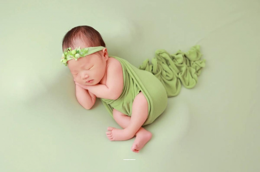 商丘宝宝边吃边拉正常吗